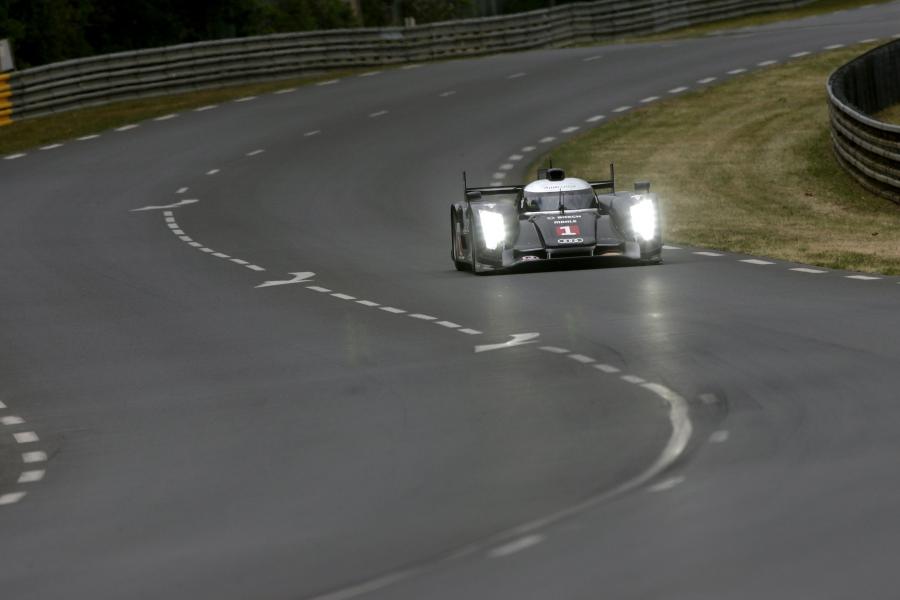 Audi R18 TDI Ultra Le Mans 24hr 2011 года  (фото 58 из 108)